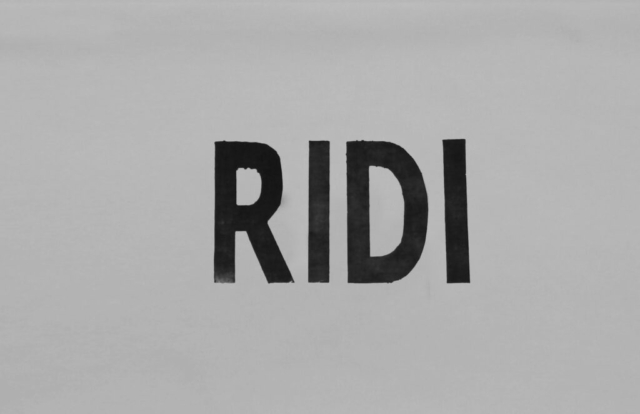 "Ridi" Print on tissue